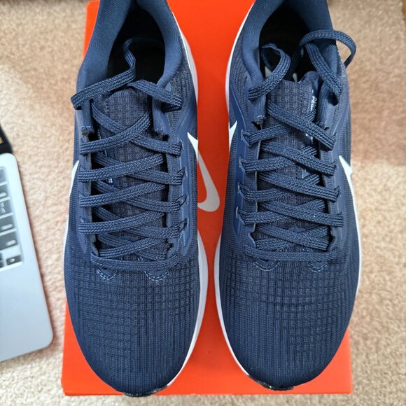 W Nike Air Zoom Pegasus running shoes, sz7.5, NIB - Picture 2 of 7